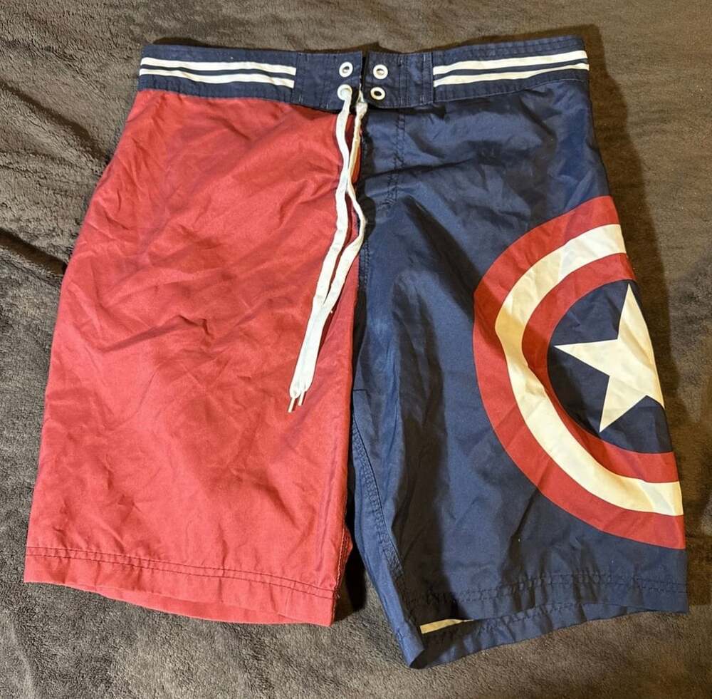 Marvel Captain America Swim Trunks Size L Red Blue Shield